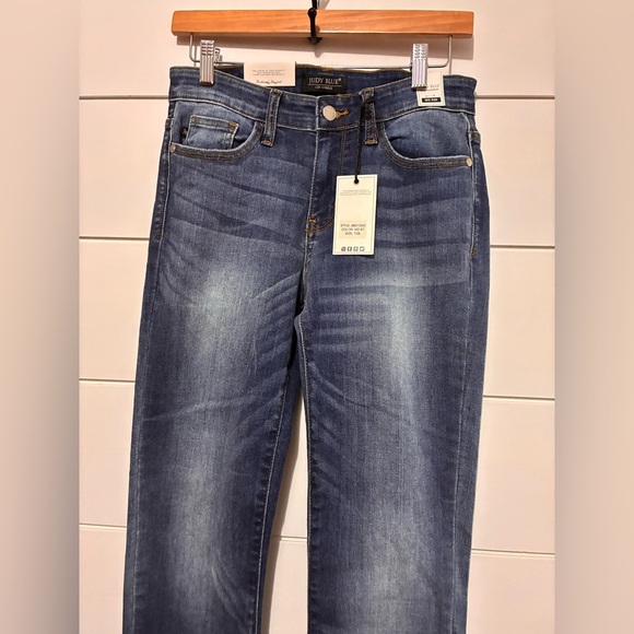 Judy blue relaxed fit size 7/28 new mid rise - Picture 11 of 13